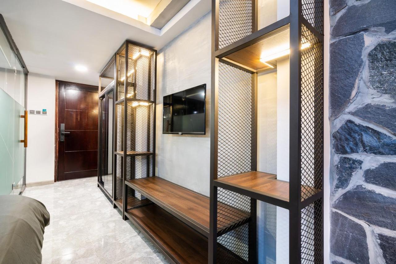 G9 Homestay - De Tham Хошимін Екстер'єр фото